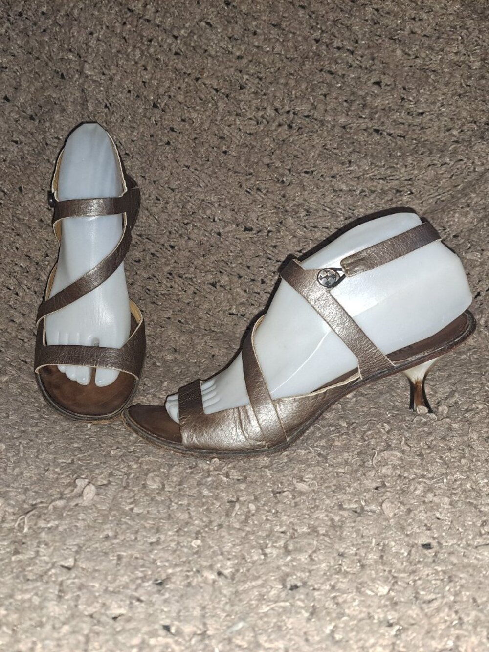 CYDWOQ-Handmade USA-Vintage Bronze Leather Sandals-Ankle Strap-Size 38-Excellent